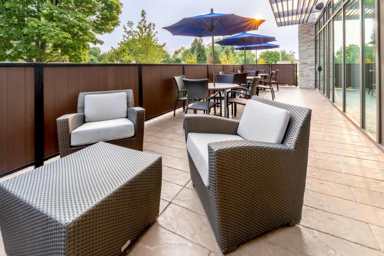 Holiday Inn Express & Suites - Milwaukee West Allis By Ihg Buitenkant foto